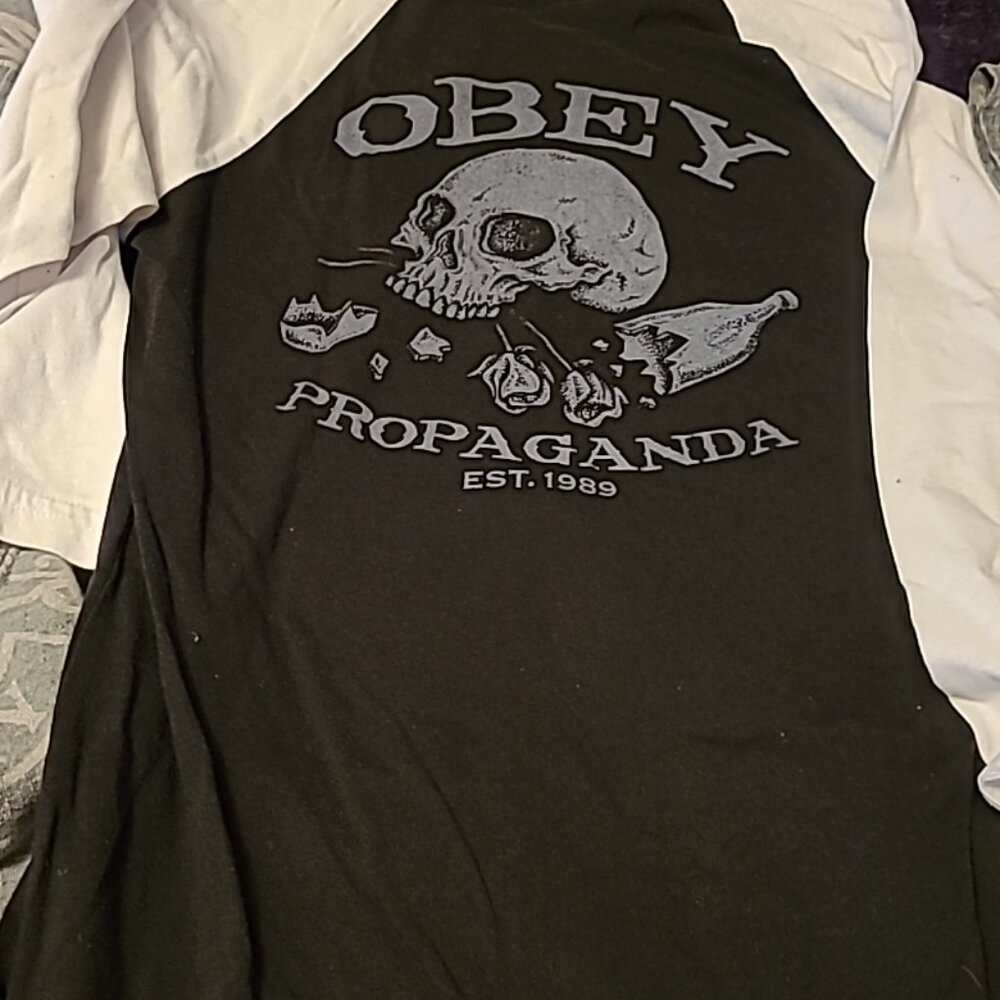 Obey propaganda shirt, size small